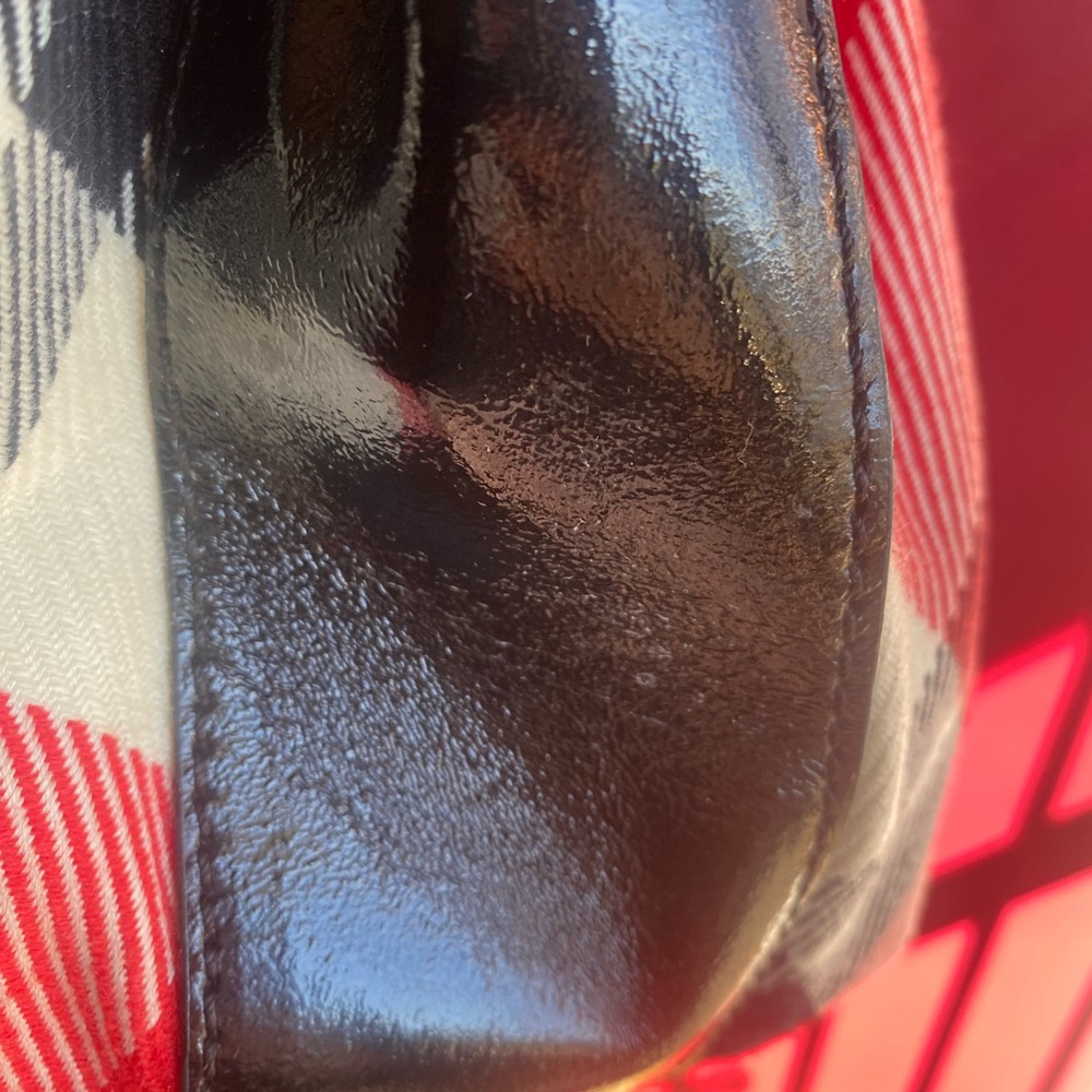 Run your holiday bag rare large Kate Spade Red & Black fabric plaid with patent - Picture 6 of 11